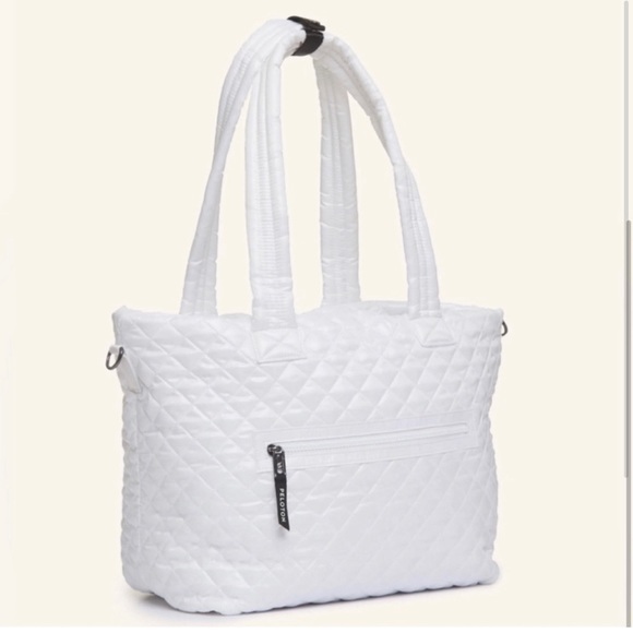 Peloton Kitchen Sink tote new - Picture 2 of 3